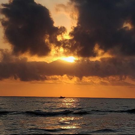 Hello Piles Beach Sofia Ngoại thất bức ảnh
